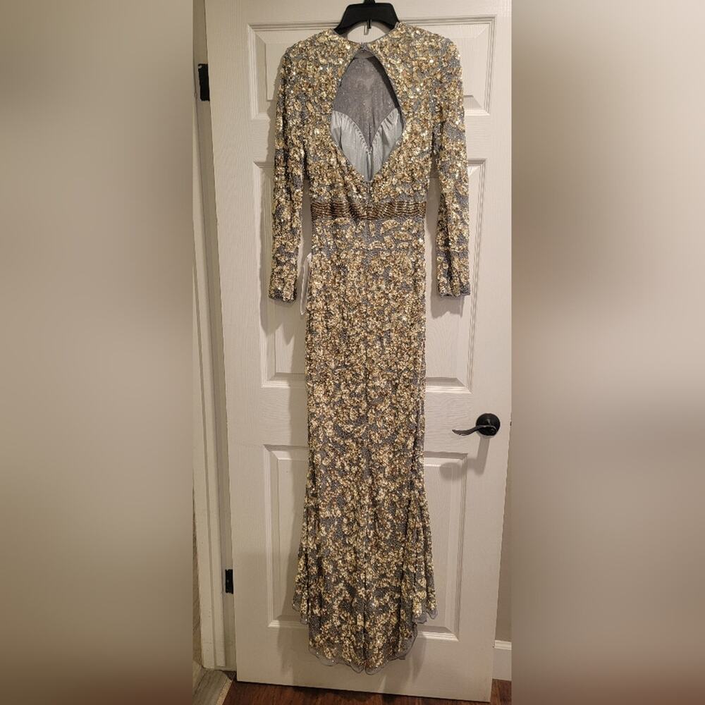 Mac duggal LONG SLEEVE EMBELLISHED GOWN in size 4 NWOT. - Picture 7 of 11